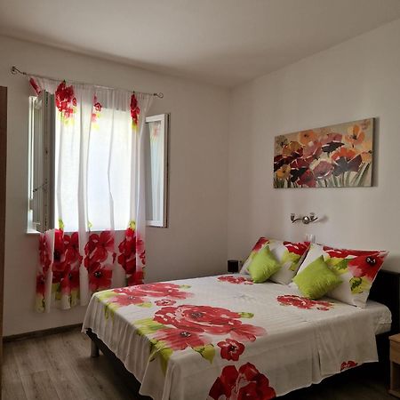 شقة Apartman Darka Kaštela المظهر الخارجي الصورة